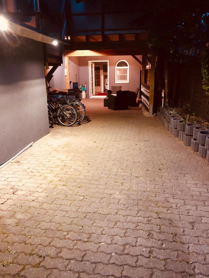 Loft Mit 2 Schlafzimmern Und E- Ladestation Leilighet Fürth Eksteriør bilde