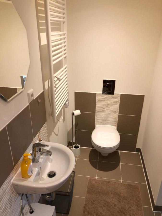 Loft Mit 2 Schlafzimmern Und E- Ladestation Leilighet Fürth Eksteriør bilde